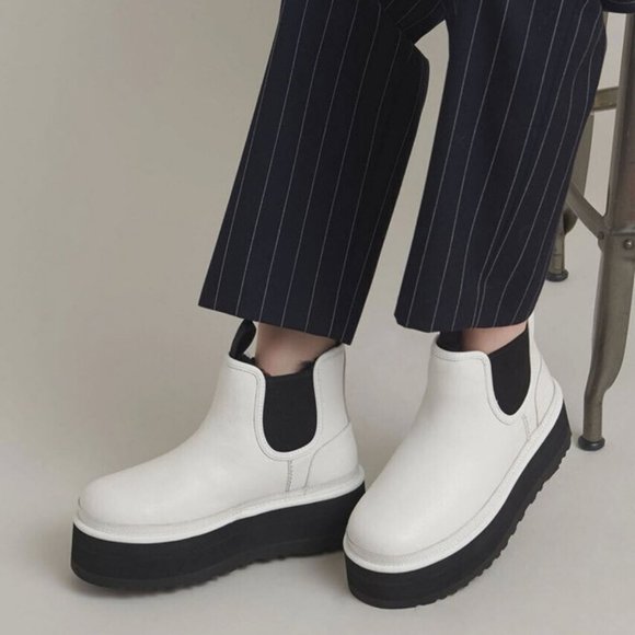 UGG Neumel Platform Chelsea Booties Leather Shearling Boots White Size 10 NEW - Picture 1 of 7